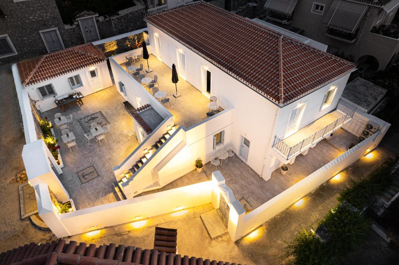 Отель Lumiere Spetses Экстерьер фото