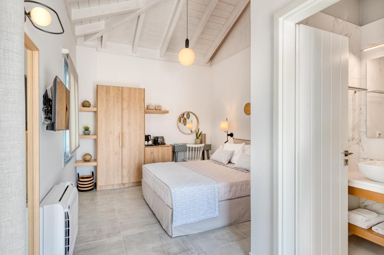 Отель Lumiere Spetses Экстерьер фото