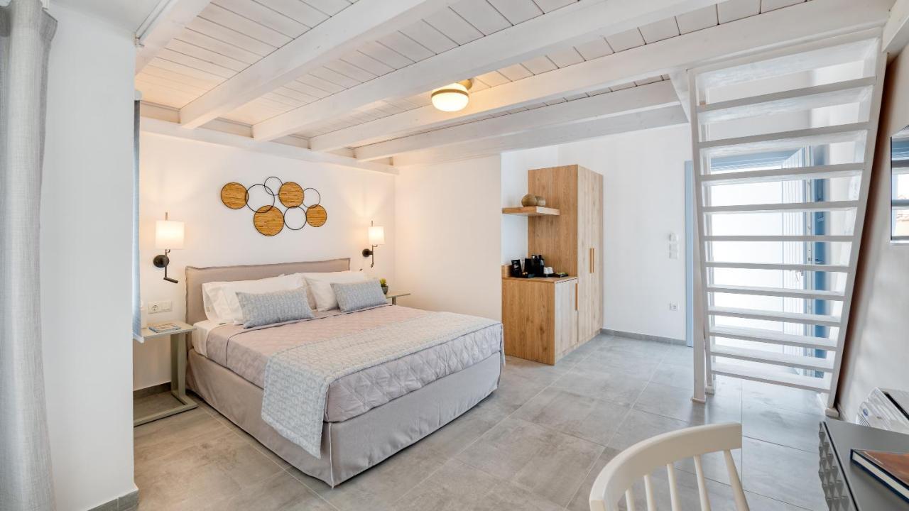 Отель Lumiere Spetses Экстерьер фото